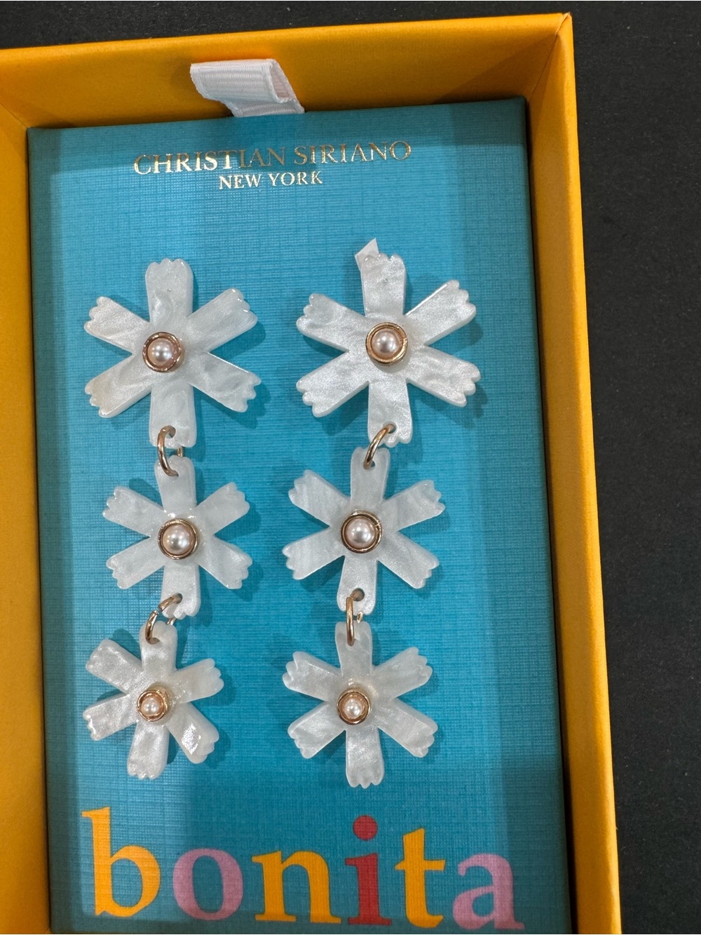 Christian Siriano White Floral Pearl Drop Hair Clips